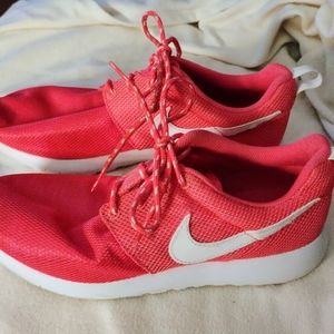 Nike Girls Youth Roshe One GS Shoes Sneakers Hyper Pink 599729 609